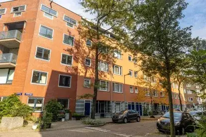 Apartment for sale: Reitzstraat 117, Transvaalbuurt-West Amsterdam