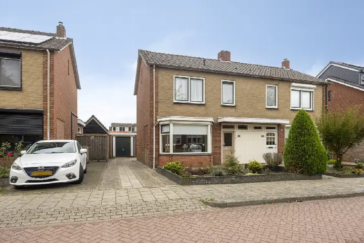 Semi-detached for sale: Rembrandt van Rijnstraat 36, Plan Zuid Rijssen
