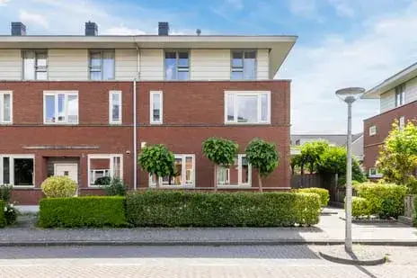 Corner house for sale: Renate Rubinsteinlaan 5, Schrijversbuurt Amstelveen