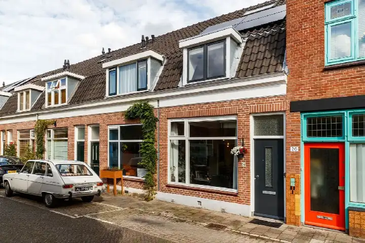 Terraced house for sale: Renstraat 24, Oudwijk Utrecht