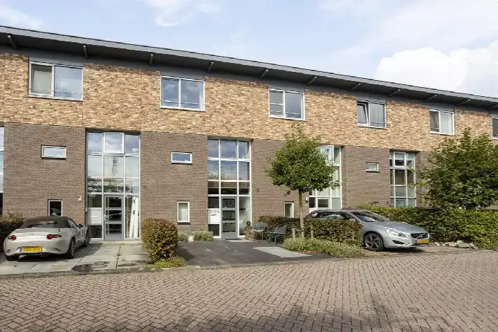 Tussenwoning te koop: Renzo Pianolijn 19, Noordhove-West Zoetermeer