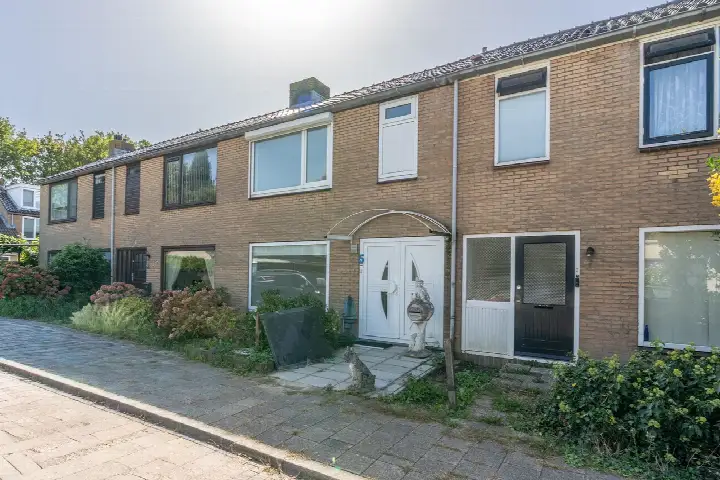 Terraced house for sale: Reyerslaan 5, Wijkersloot-West Nieuwegein
