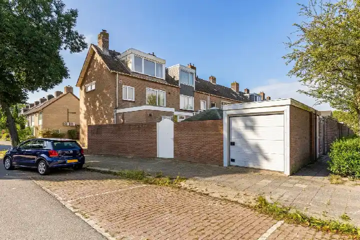 Hoekwoning te koop: Ribesstraat 1, Selwerd Groningen
