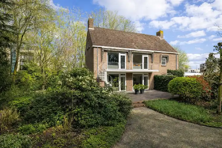 Vrijstaande woning te koop: Ridderstraat 37, Centrum Oosterhout