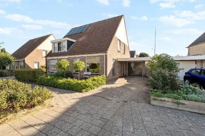 Hoekwoning te koop: Rietkraag 47, Tuitjenhorn-Centrum en Kerkbuurt Tuitjenhorn