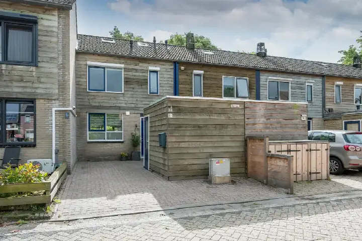 Tussenwoning te koop: Rietmees 85, Rietlanden Emmen