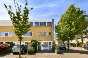 Hoekwoning te koop: Rigi 1, Alpen Rondwegbuurt Amstelveen