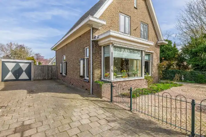 Vrijstaande woning te koop: Rijksstraatweg 10, Rijsoord Ridderkerk