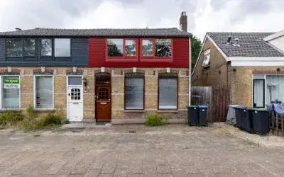 Twee-onder-één-kap te koop: Rijksstraatweg 113, Rijksstraatweg en omgeving Hellevoetsluis