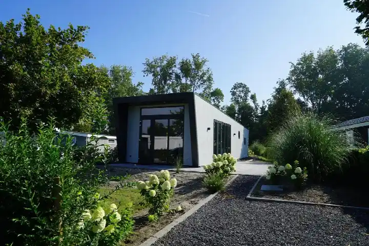 Vrijstaande woning te koop: Rijksstraatweg 186-194, Dordtse Biesbosch Dordrecht