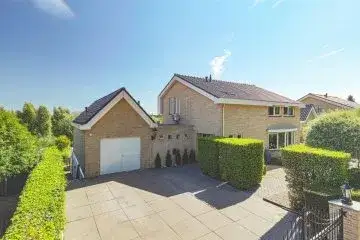 Detached house for sale: Rijksstraatweg 332, Rijsoord Ridderkerk