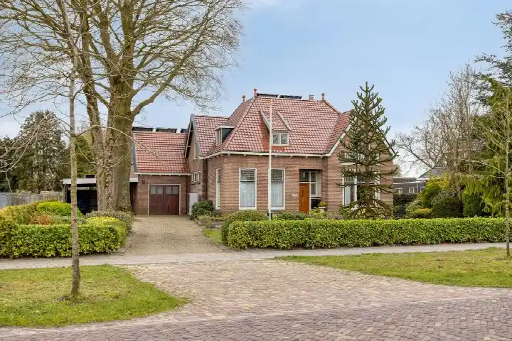 Vrijstaande woning te koop: Rijksstraatweg 38, Hurdegaryp Hurdegaryp