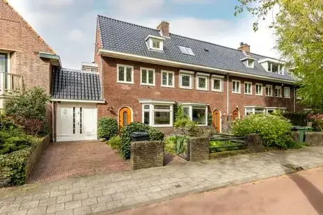 Tussenwoning te koop: Rijksstraatweg 479, Rivierenbuurt Haarlem