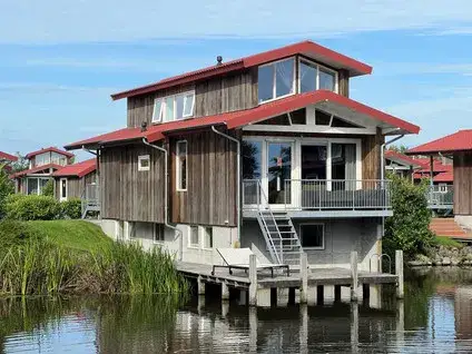 Vrijstaande woning te koop: Rijksstraatweg 80-134, Verspreide huizen Burgum Noardburgum