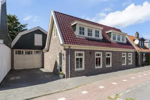 Vrijstaande woning te koop: Rijksweg 13, Burgervlotbrug en Buitengebied Burgerbrug