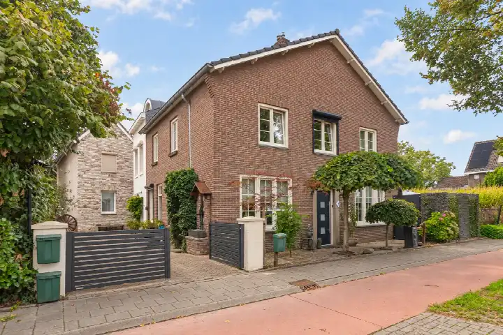 Appartement te koop: Rijksweg 14, Berg Berg En Terblijt