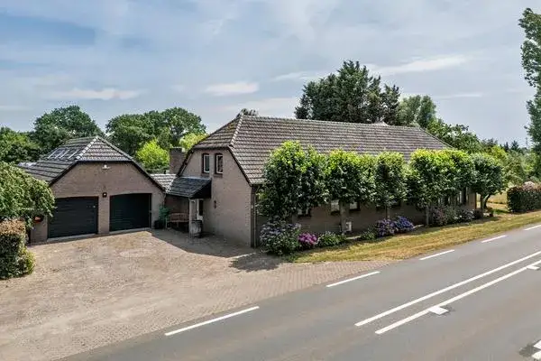 Detached house for sale: Rijksweg 29, Hasselt en Het Vorst Velden