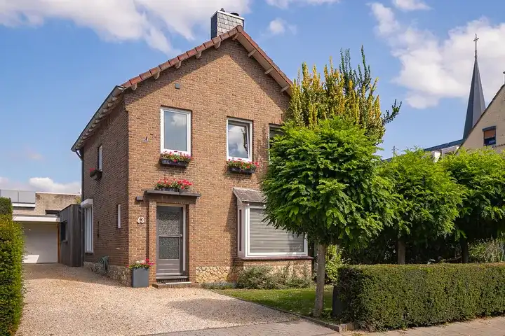 Semi-detached for sale: Rijksweg 63, Berg Berg En Terblijt