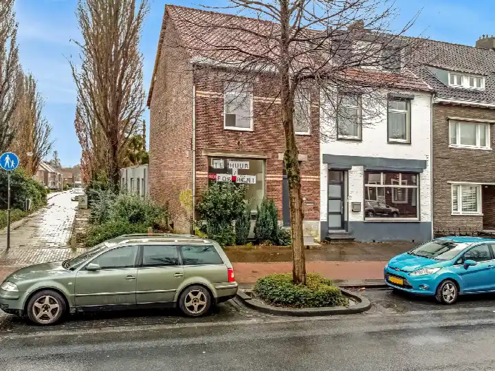 Corner house for sale: Rijksweg Zuid 103, Geleen-Centrum Geleen