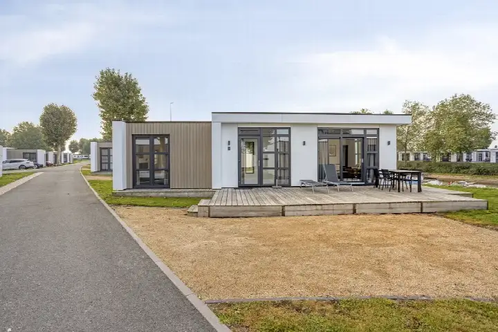 Vrijstaande woning te koop: Rijnbandijk 36-75, Verspreide huizen Maurik Maurik