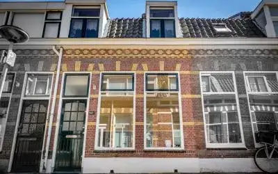 Terraced house for sale: Rijndijkstraat 80, Rijndijkbuurt Leiden