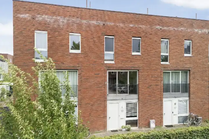 Tussenwoning te koop: Rijnhuizenlaan 19, Nieuw Hoograven-Noord Utrecht