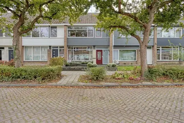 Tussenwoning te koop: Rijnstraat 18, Emmeloord-Espelervaart-Rivierenbuurt Emmeloord