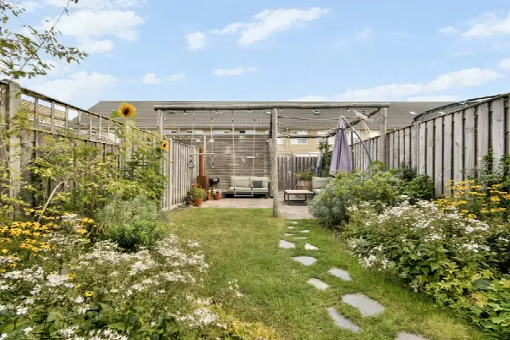 Tussenwoning te koop: Rijsbesstraat 9, De Bongerd Amsterdam