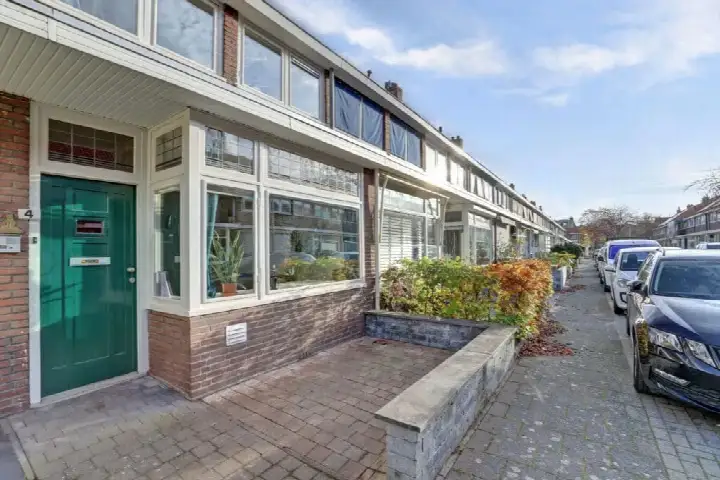 Terraced house for sale: Rijshoutstraat 4, Buitenuitbreiding-West Sliedrecht