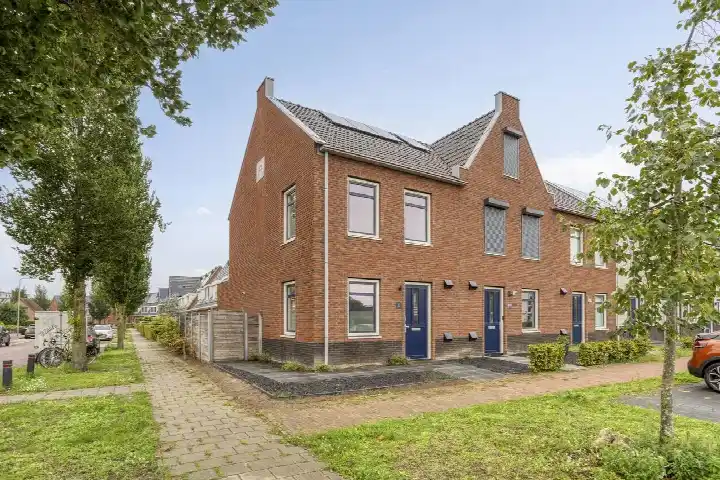 Hoekwoning te koop: Rijssenbeeklaan 2, Zuid Gennep