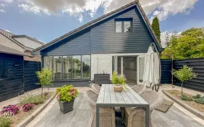 Vrijstaande woning te koop: Rijswaardsedijk 17, Verspreide huizen Zwartewaal