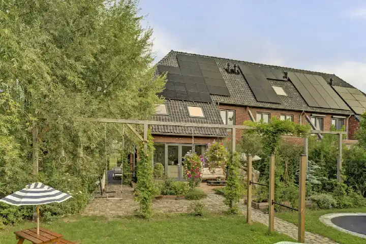 Hoekwoning te koop: Rijzenburg 2, Groenoord Elst