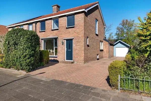 Twee-onder-één-kap te koop: Rindert van Zinderen Bakkerstrjitte 24, Gorredijk-Centrum Gorredijk