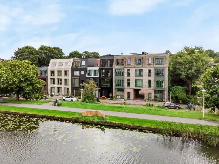 Tussenwoning te koop: Ringdijk 44E, Don Bosco Amsterdam