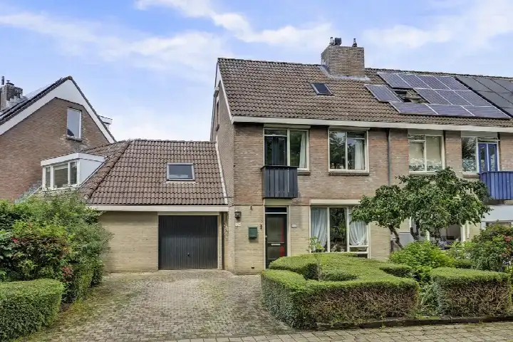 Tussenwoning te koop: Ringoven 134, De Horden Stenen en Ovens Wijk Bij Duurstede