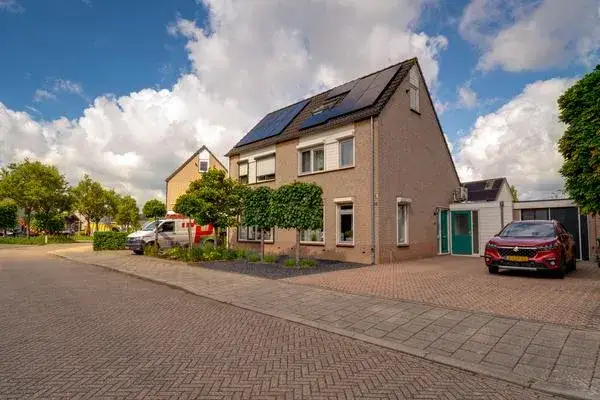 Terraced house for sale: Ringoven 19, Tolkamer Tolkamer