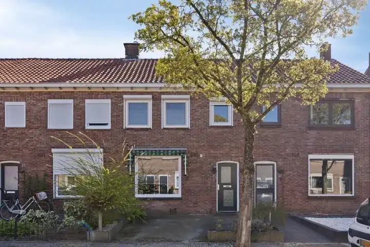 Tussenwoning te koop: Ringovenstraat 10, Schreurserve Enschede