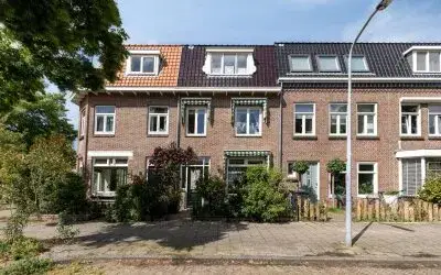 Tussenwoning te koop: Riouwstraat 3, Soendabuurt Haarlem