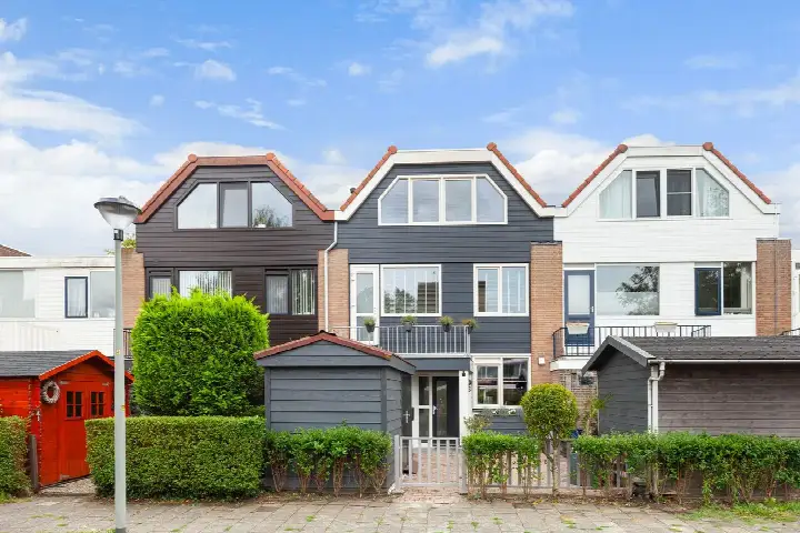 Terraced house for sale: Ripperdastraat 6, Wetering Vlaardingen