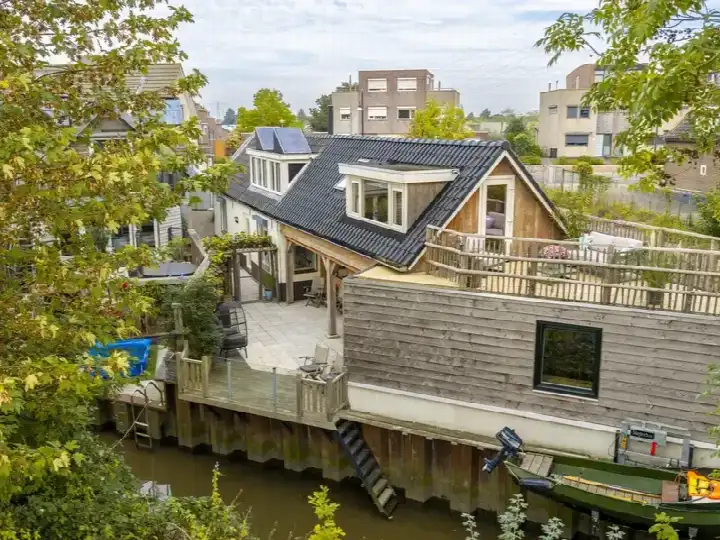 Detached house for sale: Rivierdijk 100, Rivierdijk-Oost Sliedrecht