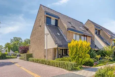 Corner house for sale: Rivierenlaan 46, Koningshof Pijnacker