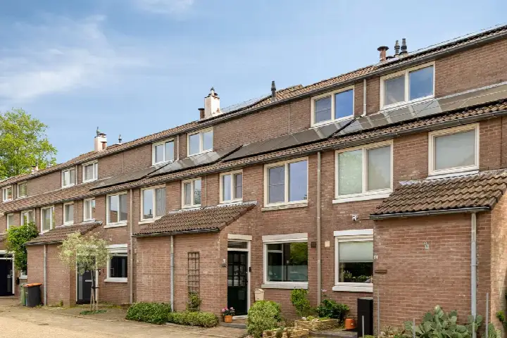 Tussenwoning te koop: Robbeknolerf 45, Queekhoven e.o. Amersfoort