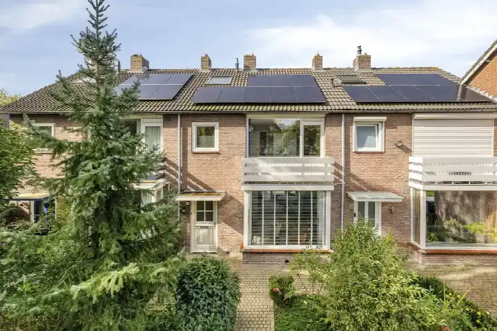Tussenwoning te koop: Rochussenlaan 13, Centrum West 1 Etten-Leur