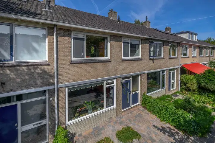 Terraced house for sale: Rodaristraat 32, Prinsenland Rotterdam
