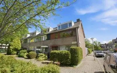 Corner house for sale: Rode Kruislaan 20, Ruimzicht Oost Diemen
