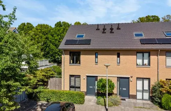 Hoekwoning te koop: Rodenbachlaan 12, Zijdelwaard Uithoorn