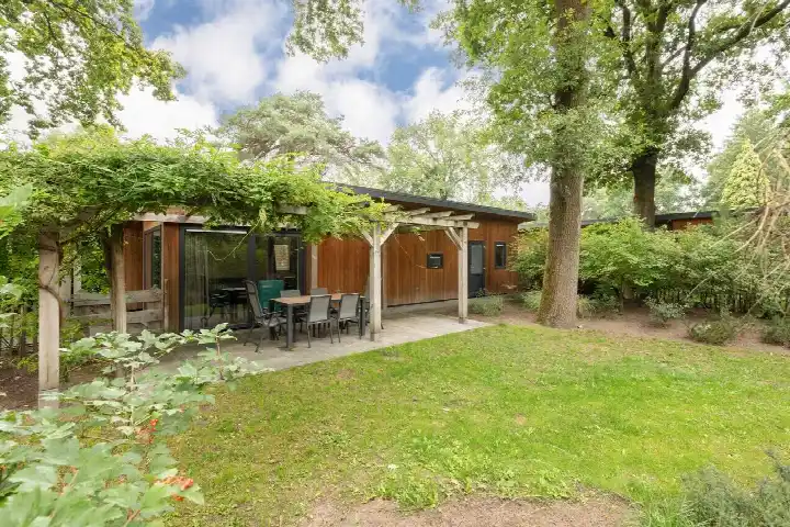 Vrijstaande woning te koop: Roekelseweg 48R-123, Wekeromse Zand Wekerom