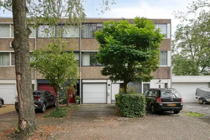 Terraced house for sale: Roelantlaan 204, Coevering Geldrop