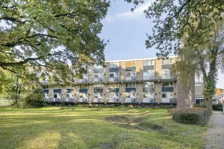 Apartment for sale: Roelof van Schevenstraat 5, Tubantia-Toekomst Enschede