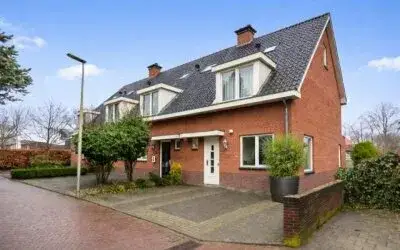 Corner house for sale: Roeltjesweg 19C, Boomberg Hilversum